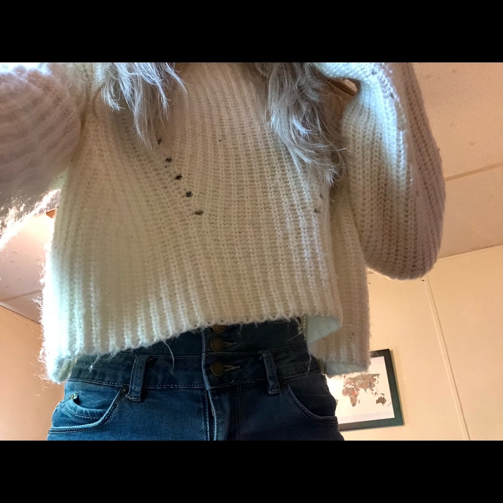 UNIF cream cropped sweater